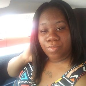 Meet your Posher, Deneisha